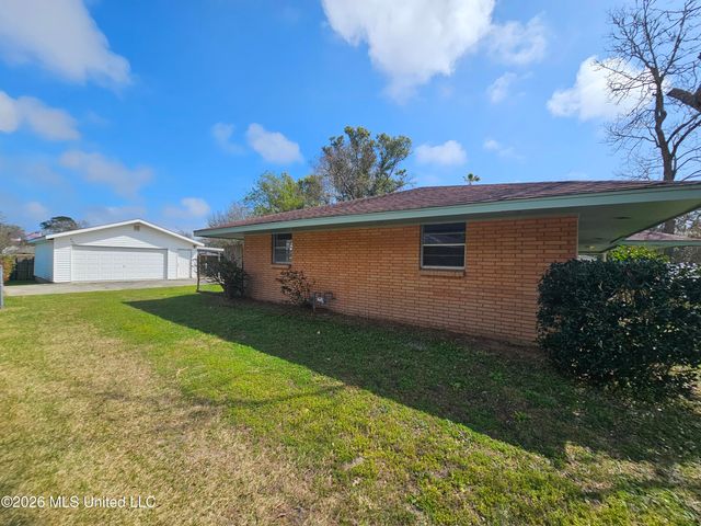 703 S Forest Avenue, Long Beach, MS 39560