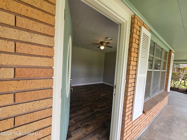 703 S Forest Avenue, Long Beach, MS 39560