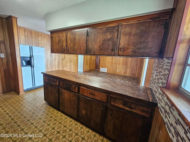 703 S Forest Avenue, Long Beach, MS 39560