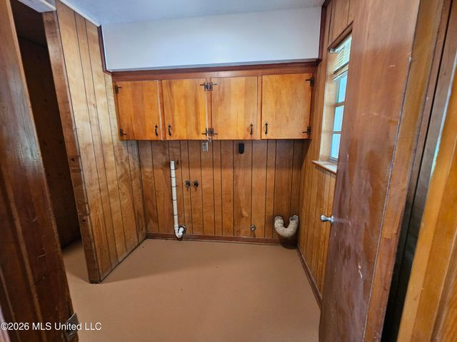 703 S Forest Avenue, Long Beach, MS 39560