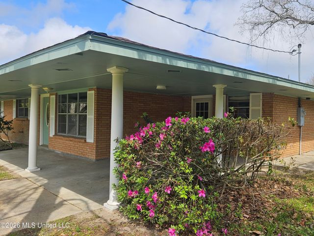 703 S Forest Avenue, Long Beach, MS 39560