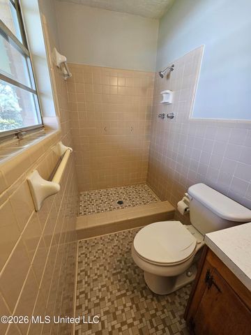 703 S Forest Avenue, Long Beach, MS 39560