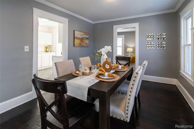 67 Wall Street, Pontiac, MI 48342