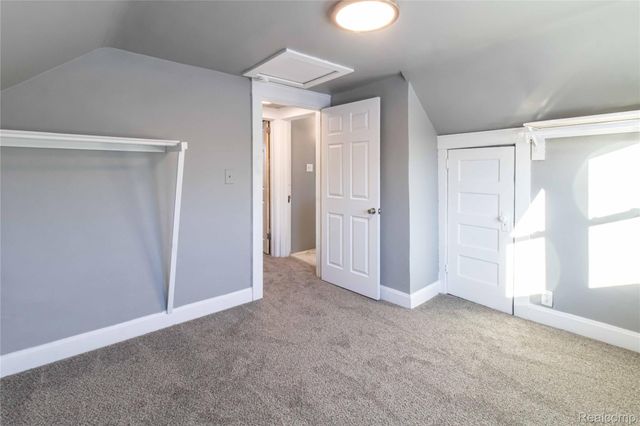 67 Wall Street, Pontiac, MI 48342