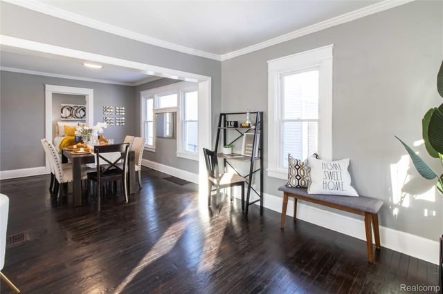 67 Wall Street, Pontiac, MI 48342