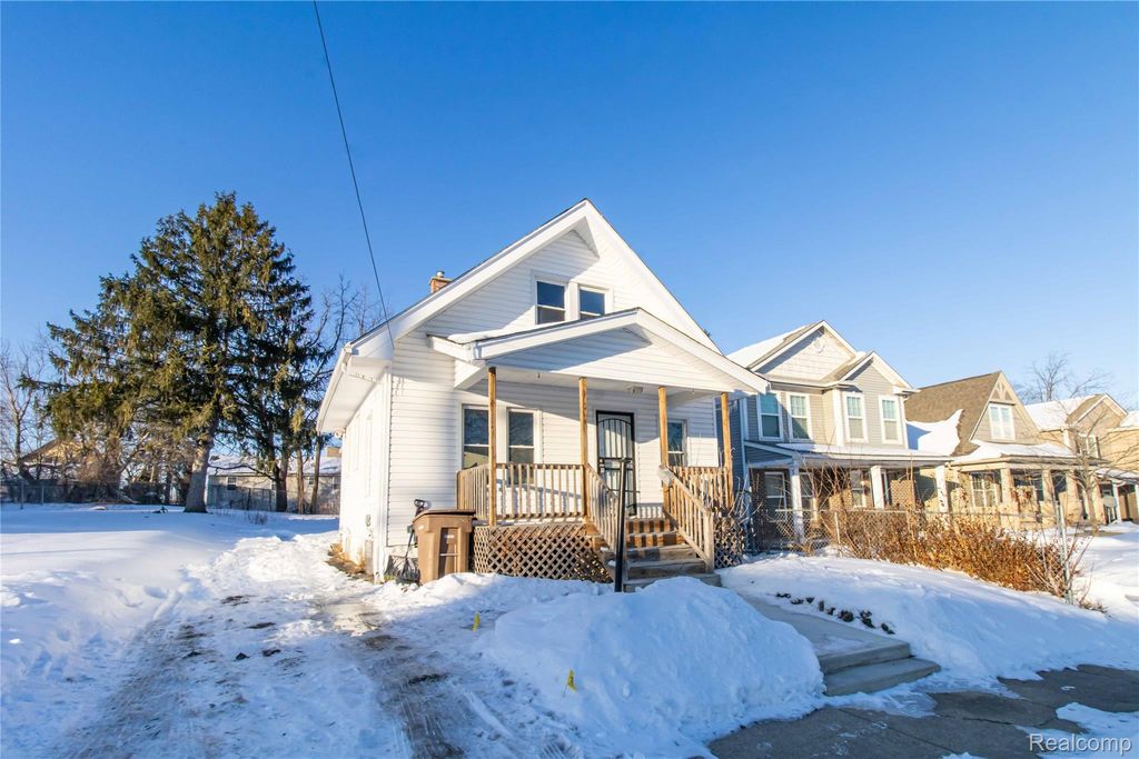 67 Wall Street, Pontiac, MI 48342