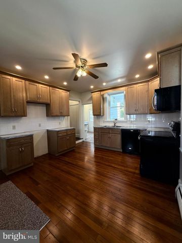 239 WASHINGTON AVENUE, Ephrata, PA 17522