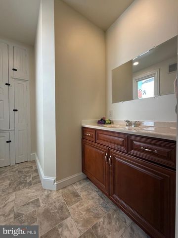 239 WASHINGTON AVENUE, Ephrata, PA 17522