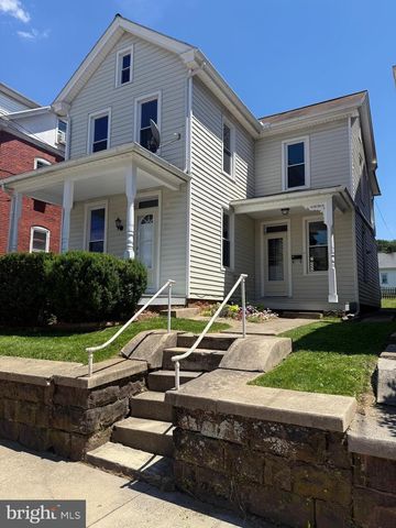 239 WASHINGTON AVENUE, Ephrata, PA 17522