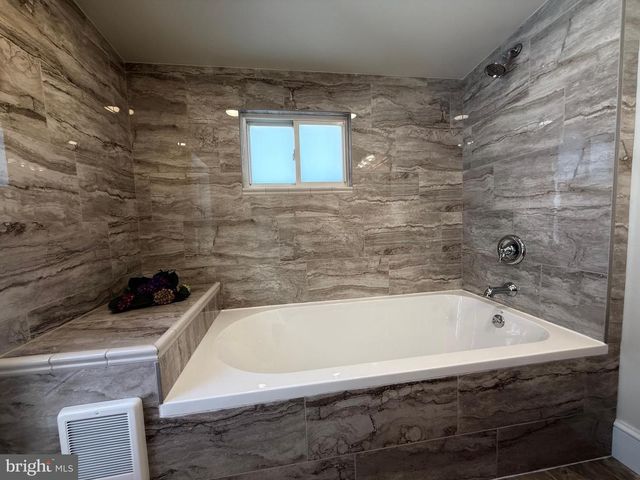 239 WASHINGTON AVENUE, Ephrata, PA 17522