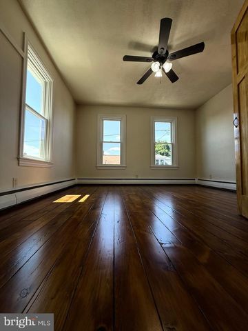 239 WASHINGTON AVENUE, Ephrata, PA 17522