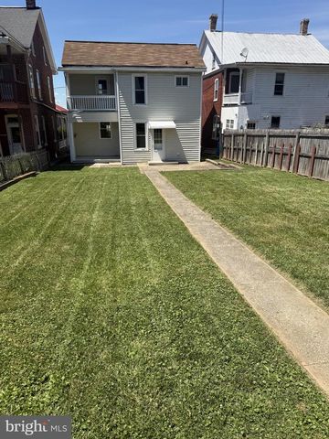 239 WASHINGTON AVENUE, Ephrata, PA 17522