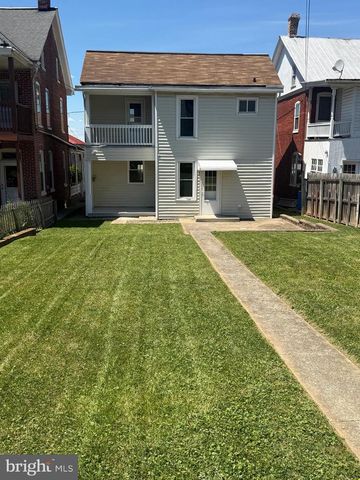 239 WASHINGTON AVENUE, Ephrata, PA 17522