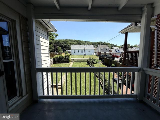 239 WASHINGTON AVENUE, Ephrata, PA 17522