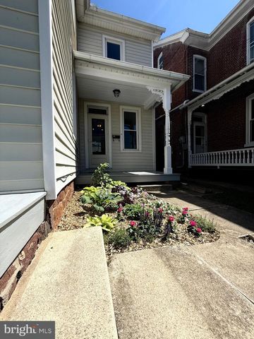239 WASHINGTON AVENUE, Ephrata, PA 17522