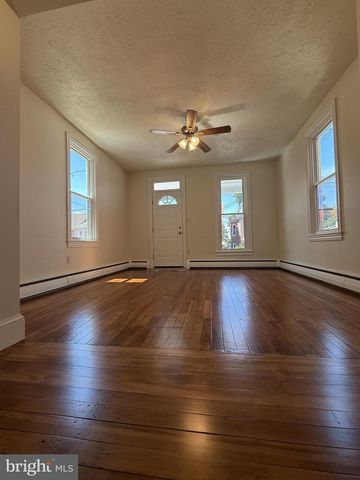 239 WASHINGTON AVENUE, Ephrata, PA 17522
