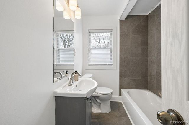 14100 Montrose Street, Detroit, MI 48227