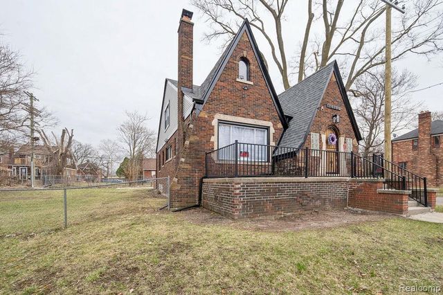 14100 Montrose Street, Detroit, MI 48227