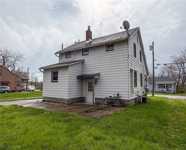 603 Belmont Avenue, Niles, OH 44446