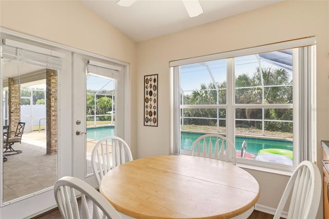 4 BEACHSIDE DR, Palm Coast, FL 32137