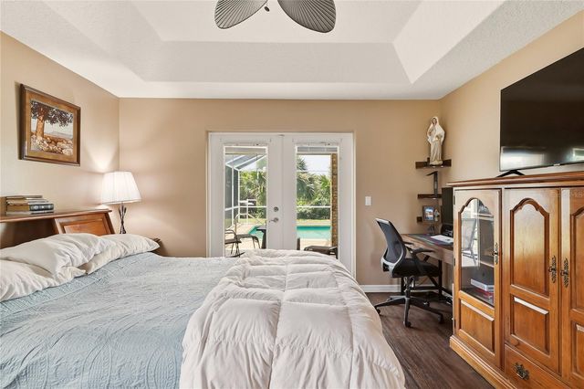 4 BEACHSIDE DR, Palm Coast, FL 32137
