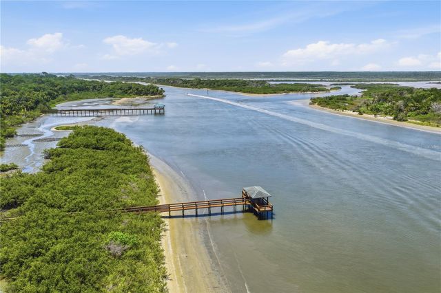 4 BEACHSIDE DR, Palm Coast, FL 32137