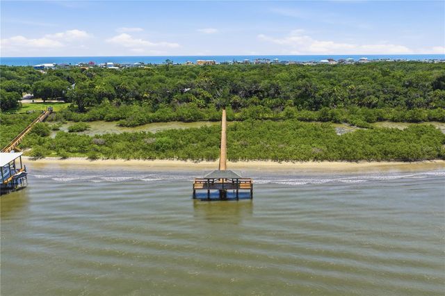 4 BEACHSIDE DR, Palm Coast, FL 32137