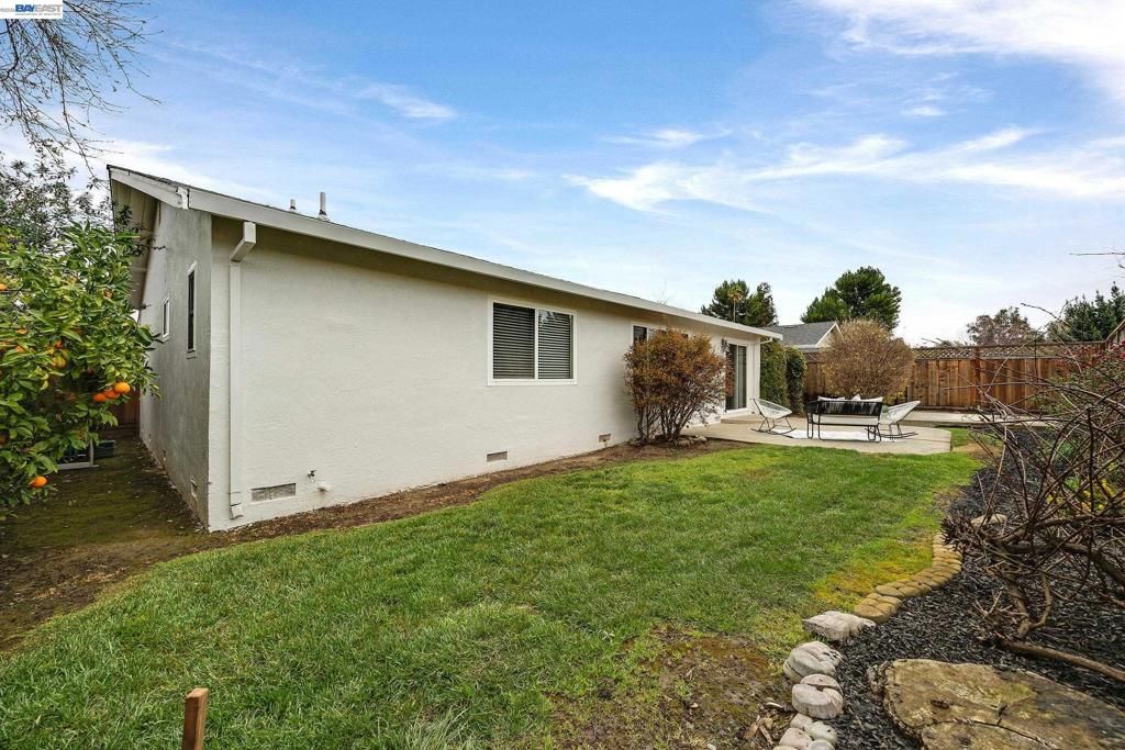Image 30 of property listing at 4034 4034 Francisco St, Pleasanton, CA 94566