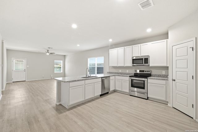 7334 Capricorn Way, Converse, TX 78109