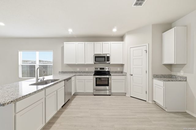 7334 Capricorn Way, Converse, TX 78109