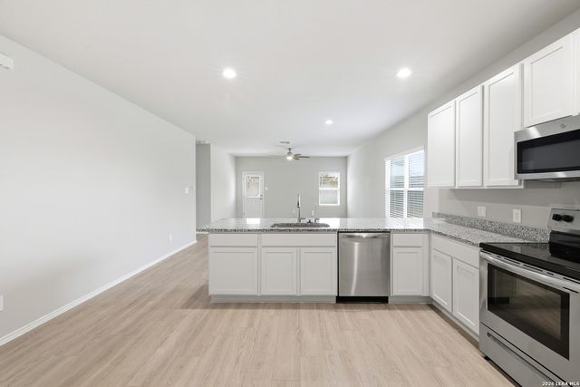 7334 Capricorn Way, Converse, TX 78109