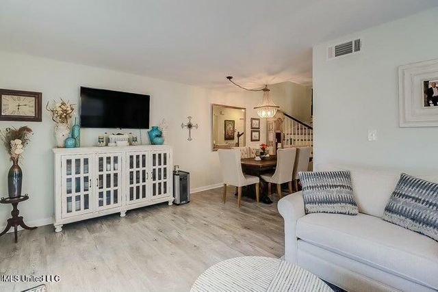 2501 Gulf Avenue, 12, Gulfport, MS 39501