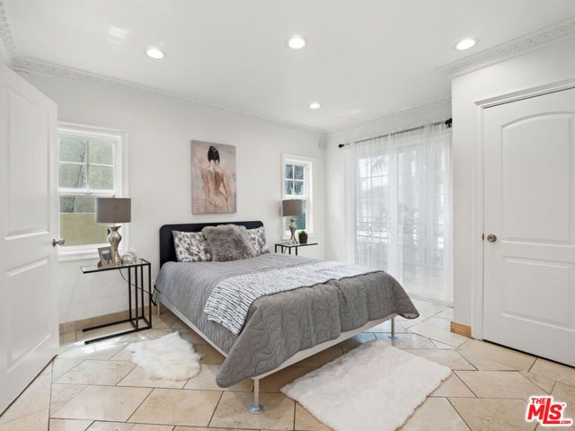 482 S Sherbourne Drive, Los Angeles, CA 90048
