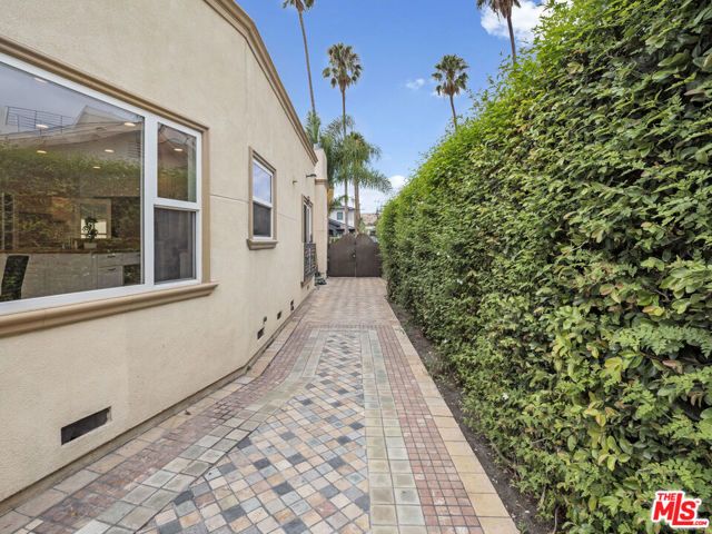 482 S Sherbourne Drive, Los Angeles, CA 90048