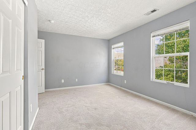 8003 Beardsley Avenue, Blacklick, OH 43004