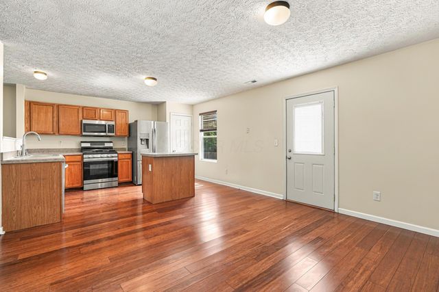 8003 Beardsley Avenue, Blacklick, OH 43004