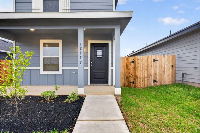 12227 Shield Crest Ct, Willis, TX 77378