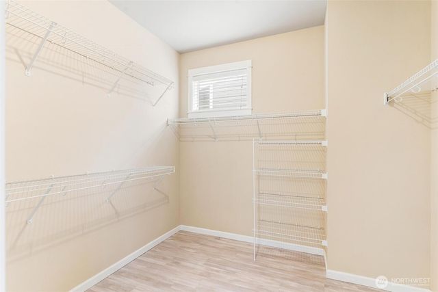 24015 221st Lane SE, Maple Valley, WA 98038