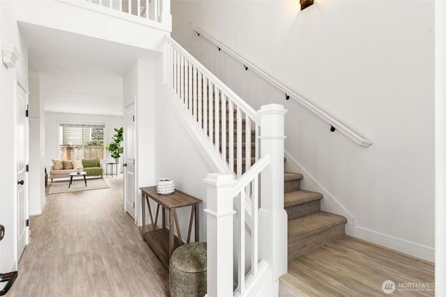 24015 221st Lane SE, Maple Valley, WA 98038