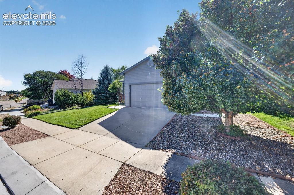 4808 Bridle Pass Drive, Colorado Springs, CO 80923 — photo 3