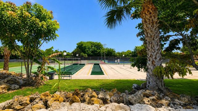 3231 Holiday Springs Boulevard 110, Margate, FL 33063