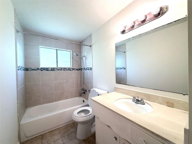 9706 Crestdale Circle, Houston, TX 77080
