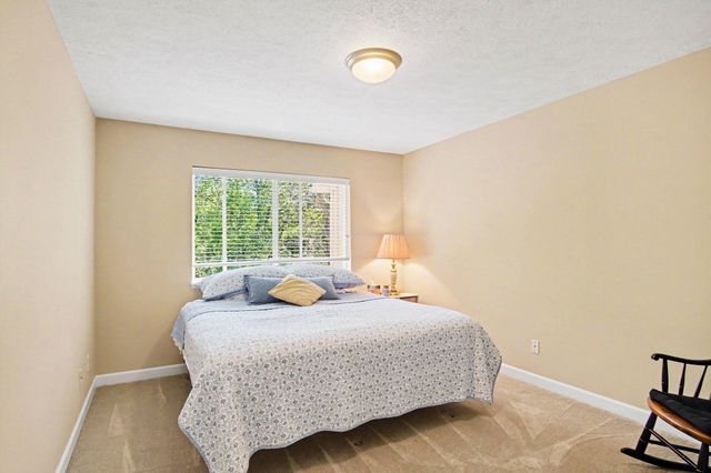 850 Pinnacle Run Drive Se, Grand Rapids Twp, MI 49546