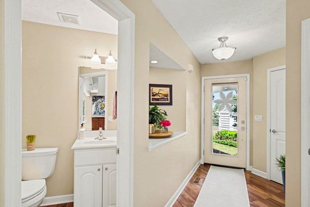 850 Pinnacle Run Drive Se, Grand Rapids Twp, MI 49546