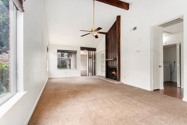 11625 Lakeside Park Drive, Houston, TX 77077