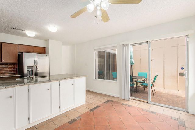 11625 Lakeside Park Drive, Houston, TX 77077