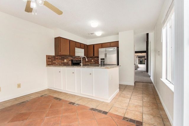 11625 Lakeside Park Drive, Houston, TX 77077