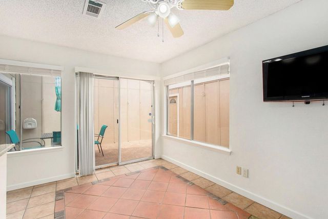 11625 Lakeside Park Drive, Houston, TX 77077