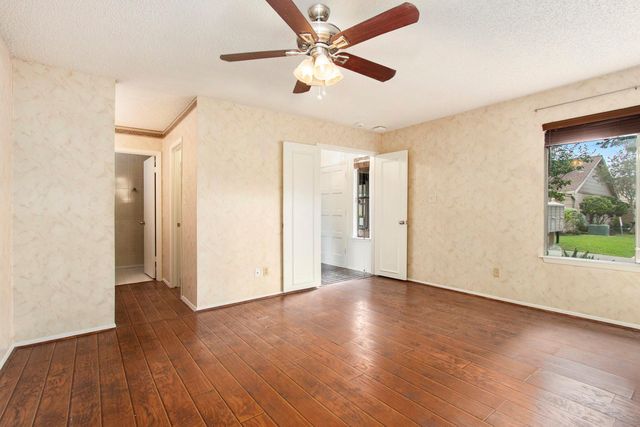 11625 Lakeside Park Drive, Houston, TX 77077