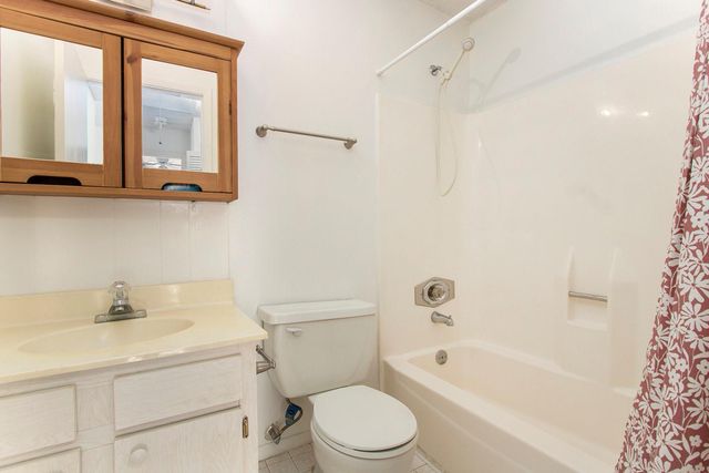 11625 Lakeside Park Drive, Houston, TX 77077